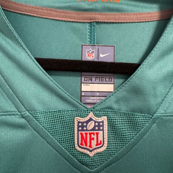 Miami Dolphins Tyreek Hill #10 Authentic NFL Jersey — Size Small (NWT) - Picture 4 of 8